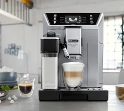 DELONGHI PrimaDonna Class ECAM 550.85.MS Garantie 3 Ans -Bodum Soldes 550.85.ms expresso broyeur delonghi boissons