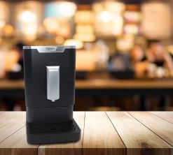 SCOTT Slimissimo Noir 13 SCOTT Slimissimo Noir -Bodum Soldes ambiance machine a cafe grain scott slimissimo noire