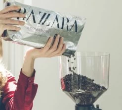 1kg Café En Grain Aromamore Arabica/Robusta - BAZZARA -Bodum Soldes cafeengrainbazzaraaromamorekgillustration2