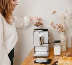 1kg Café En Grain Aromatisé Saveur Vanille - Les Petits Torréfacteurs -Bodum Soldes cafeengrainlespetitstorrefacteursvanille8x125g