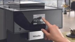 MIELE CM 7750 Noire Miele@Home -Bodum Soldes cm7750 nr9