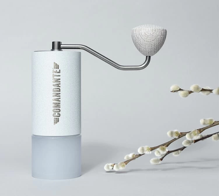 Moulin à Café Manuel COMANDANTE C40 MK4 Nitro Blade Snow White 6 Moulin à Café Manuel COMANDANTE C40 MK4 Nitro Blade Snow White – Image 4