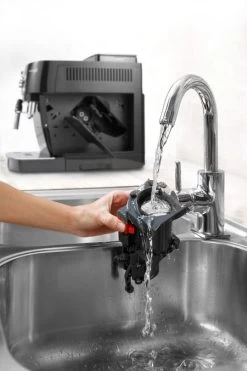 DELONGHI Magnifica 22.127.B Garantie 3 Ans 18 DELONGHI Magnifica 22.127.B Garantie 3 Ans -Bodum Soldes ecam22.127.b francia lavaggio