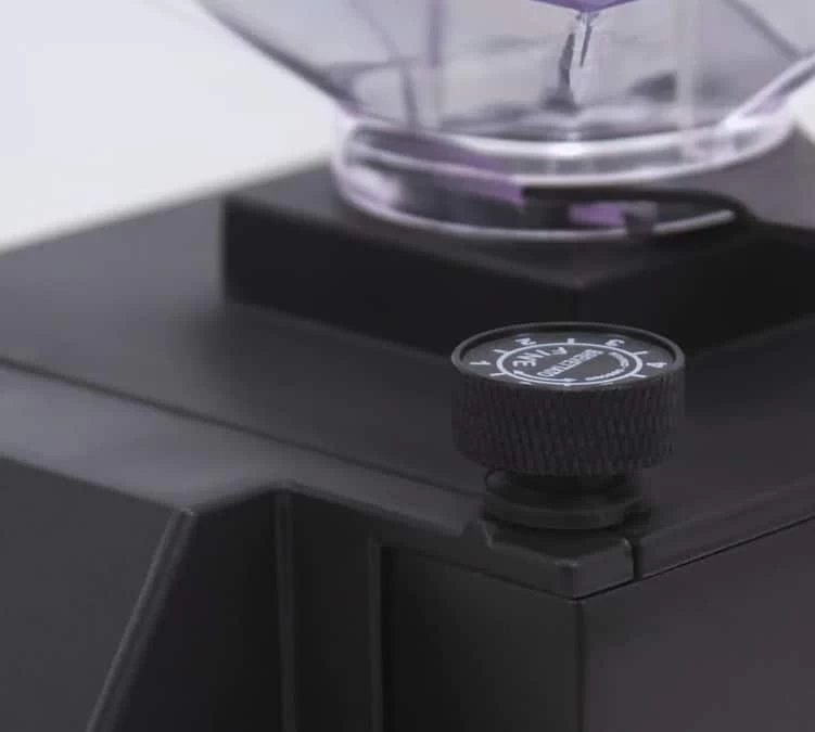 Moulin à Café EUREKA Mignon Manuale Noir Mat 4 Moulin à Café EUREKA Mignon Manuale Noir Mat – Image 2