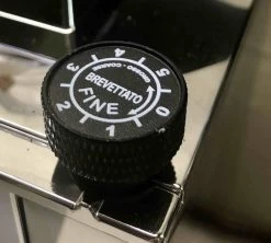 Moulin Expresso EUREKA Mignon Specialità Noir Mat Avec Trémie Fumée 7 Moulin Expresso EUREKA Mignon Specialità Noir Mat Avec Trémie Fumée -Bodum Soldes eureka mignon specialita setting 3