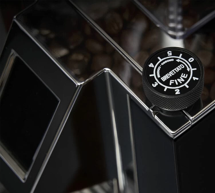 Moulin Expresso EUREKA Mignon Turbo Noir Et Chrome Silent Range 5 Moulin Expresso EUREKA Mignon Turbo Noir Et Chrome Silent Range – Image 3