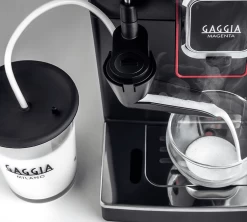 GAGGIA Magenta Milk -Bodum Soldes expresso broyeur magenta milk expresso