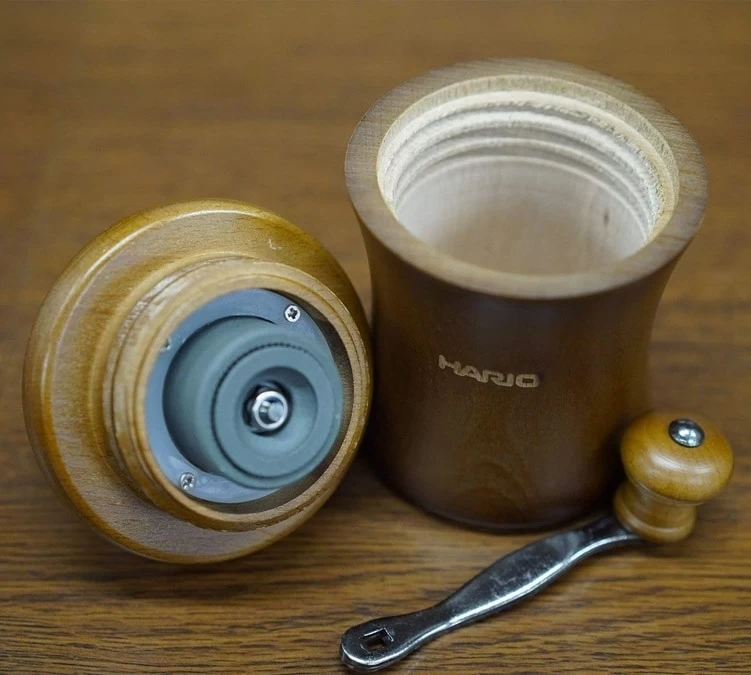 Moulin à Café Manuel HARIO Dome 4 Moulin à Café Manuel HARIO Dome – Image 2