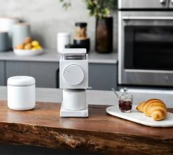 Moulin à Café FELLOW Ode Brew Grinder Gen 2 Blanc 11 Moulin à Café FELLOW Ode Brew Grinder Gen 2 Blanc -Bodum Soldes ode gen2 blanc 5