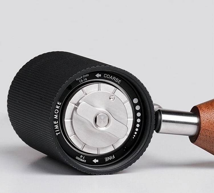 Moulin à Café Manuel TIMEMORE Chestnut Nano 3 Noir 70TGD005AA016 6 Moulin à Café Manuel TIMEMORE Chestnut Nano 3 Noir 70TGD005AA016 – Image 4